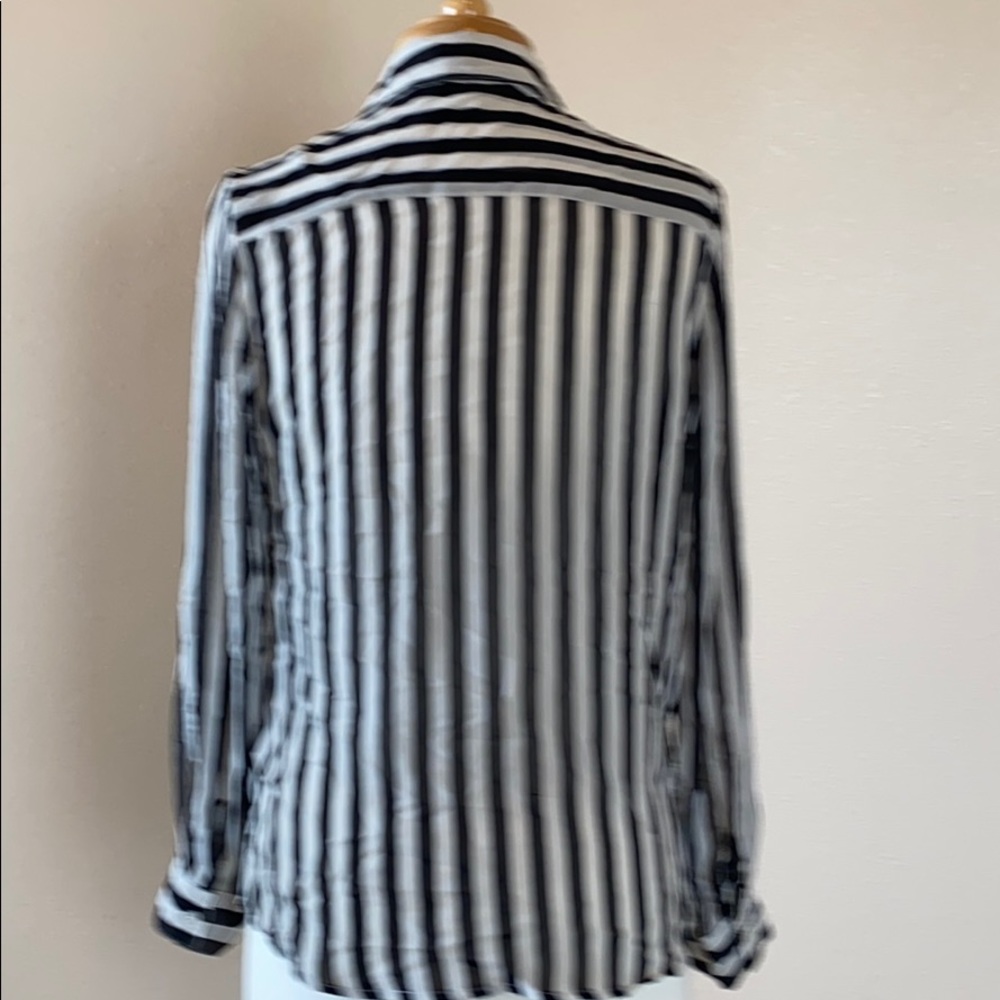 White and black striped blouse - Picture 2 of 2